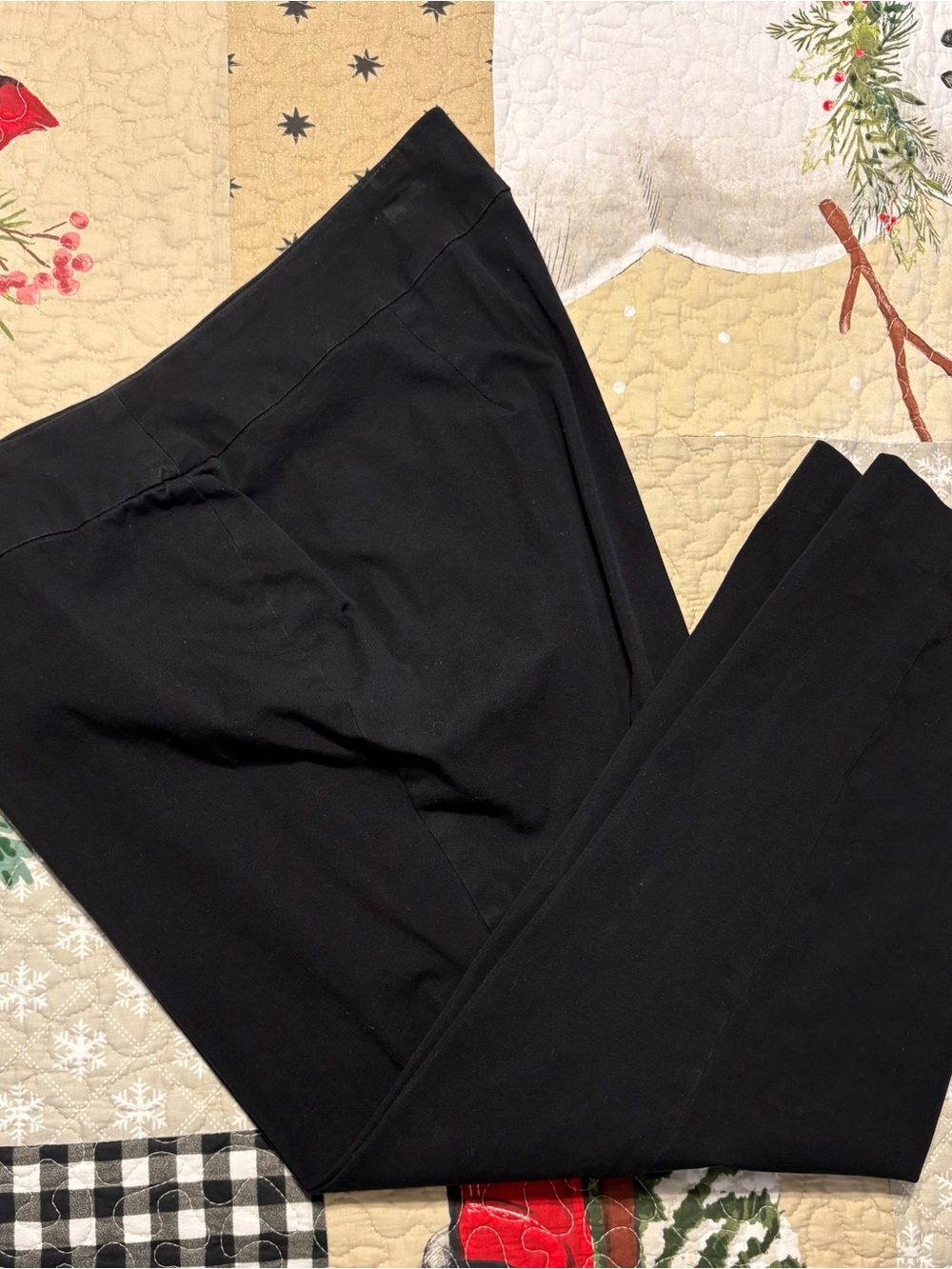 Crown & Ivy Women’s Black Stretch Pull-On Pants